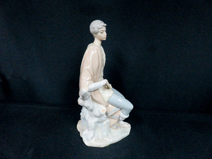 Lladró Figurine