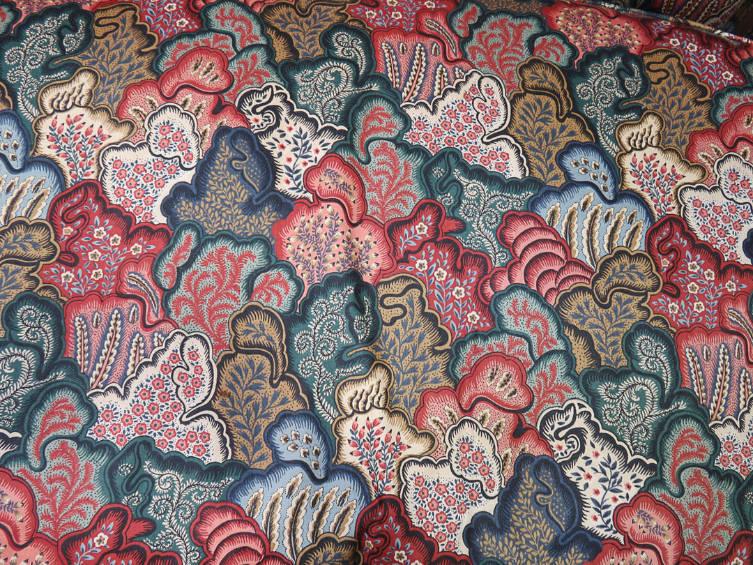 Vintage Carved Love Seat