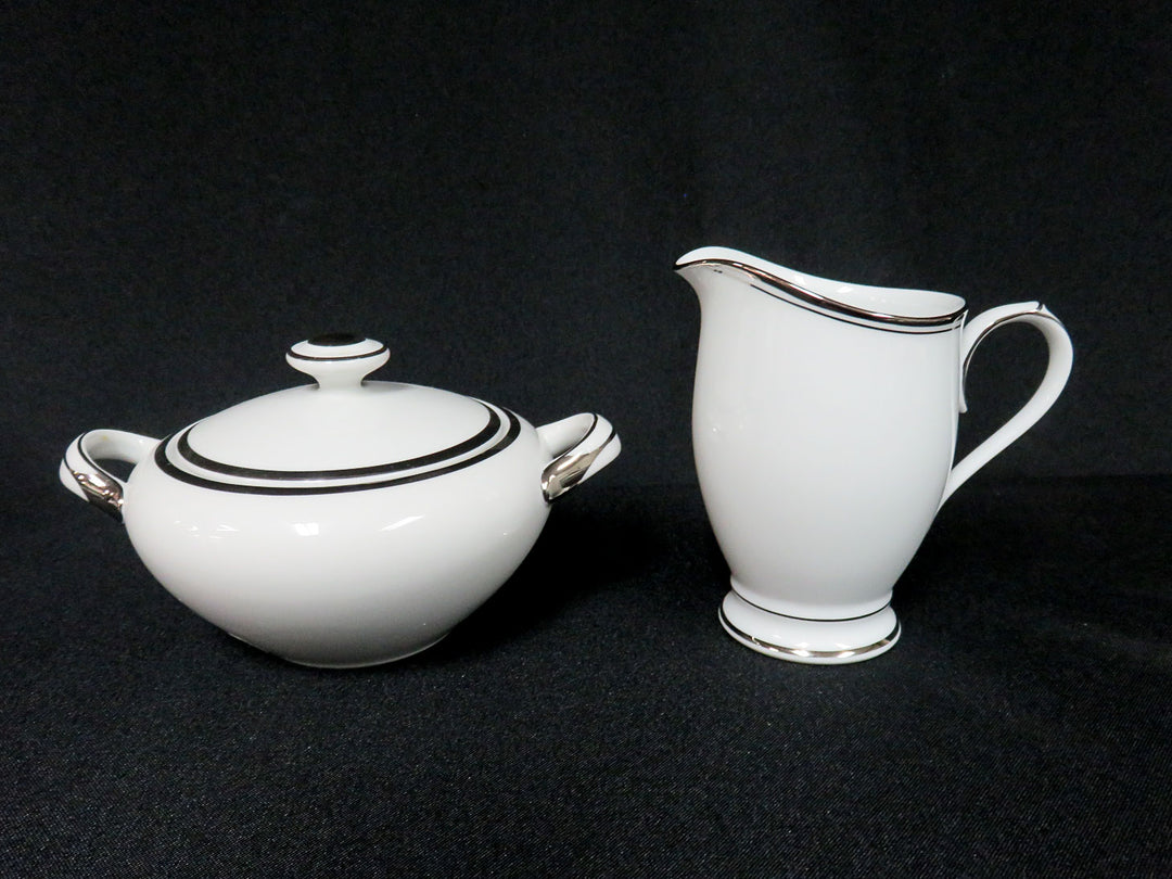 Harmony House Moderne China Set