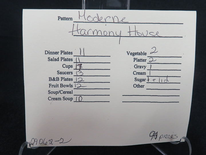 Harmony House Moderne China Set