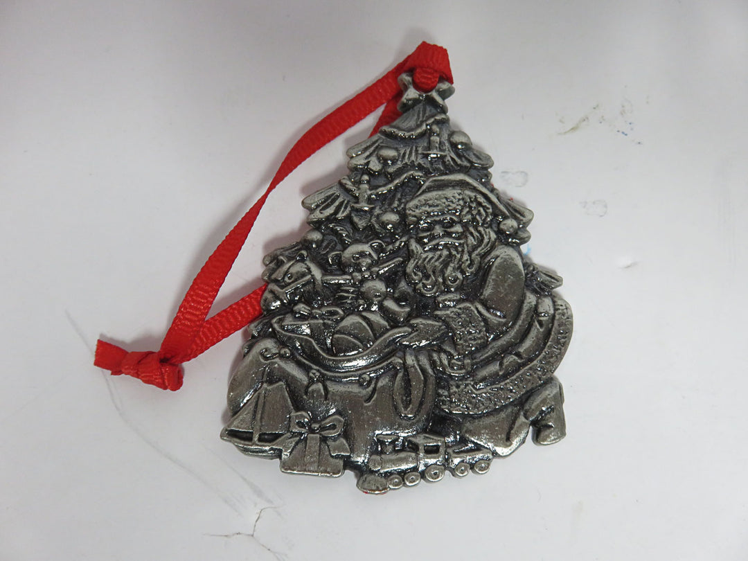 "Night Before Christmas" Ornament Set