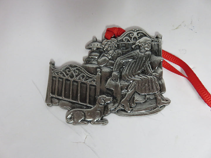 "Night Before Christmas" Ornament Set