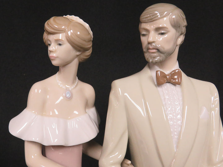 LLadro "An Evening Out" Figurine