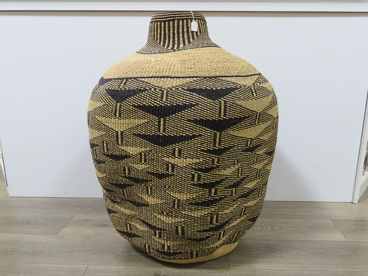 African Dynamic Statement Basket