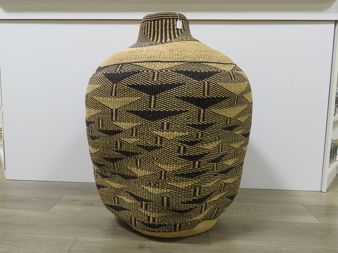 African Dynamic Statement Basket