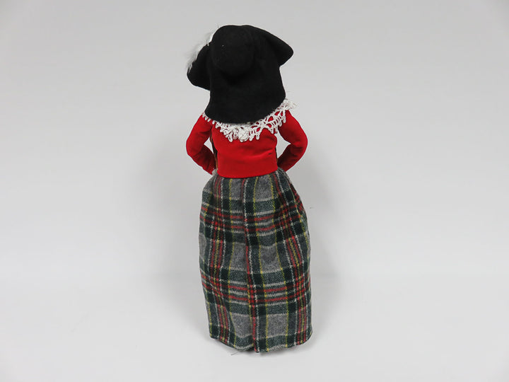 Byers Choice Gift Lady