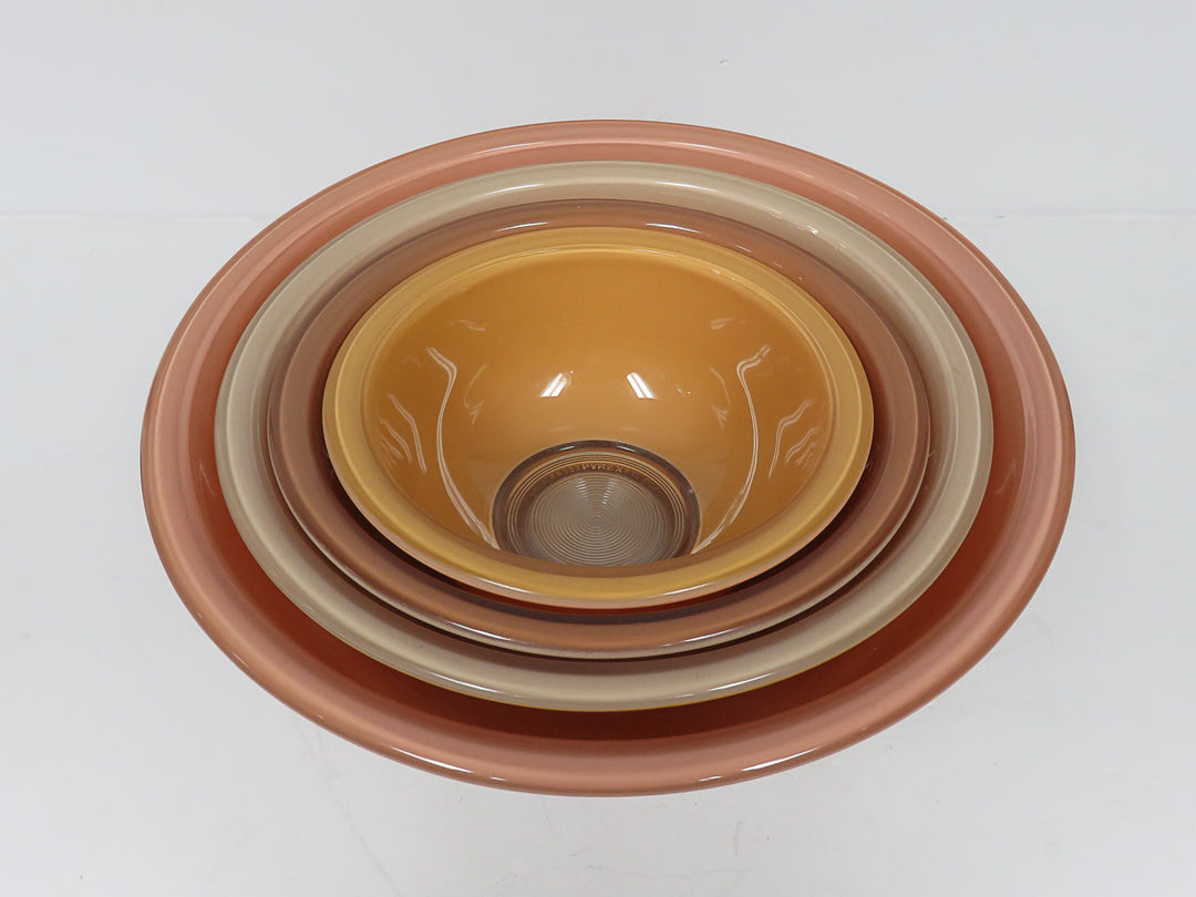 Pyrex Nesting Bowls