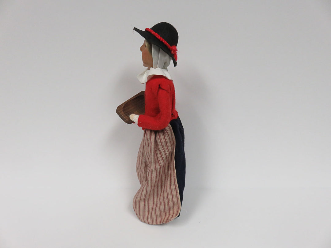 Byers Choice Woman Caroler