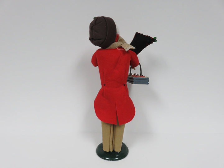 Byers Choice Limited Edition Caroler