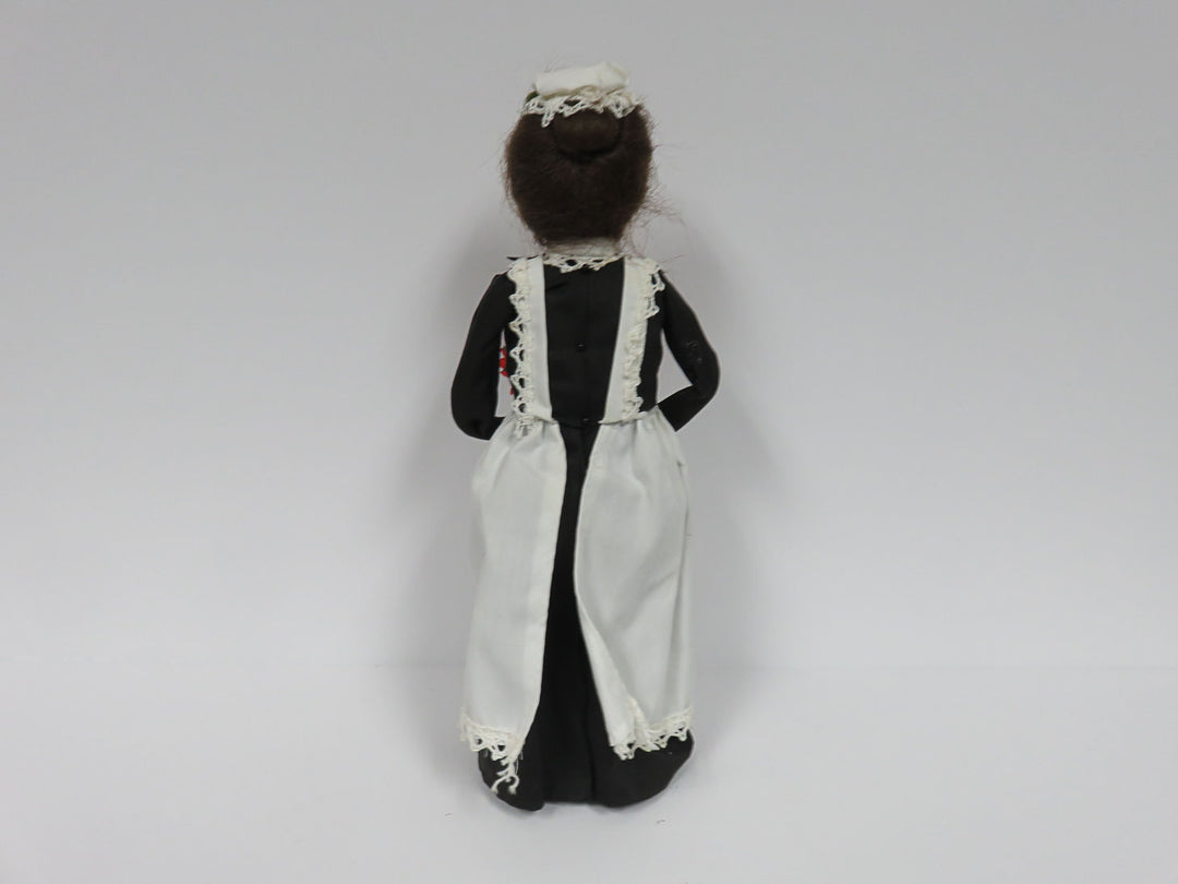 Byers Choice Woman in Apron