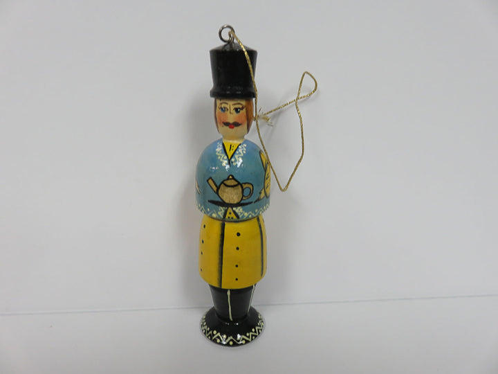 Matryoshka Holiday Nesting Doll