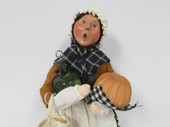 Byers Choice Woman in Apron