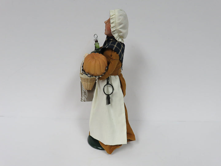 Byers Choice Woman in Apron