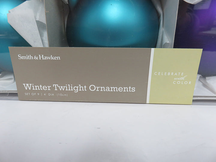 Smith & Hawkin Ornament Set
