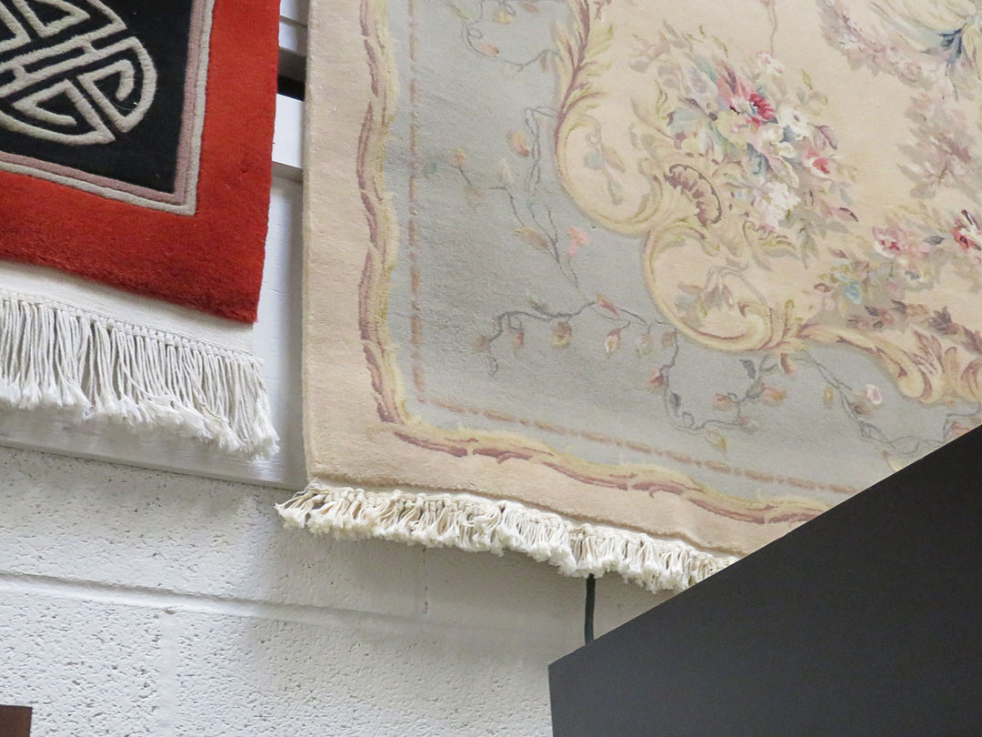 Hand Knotted Floral Area Rug