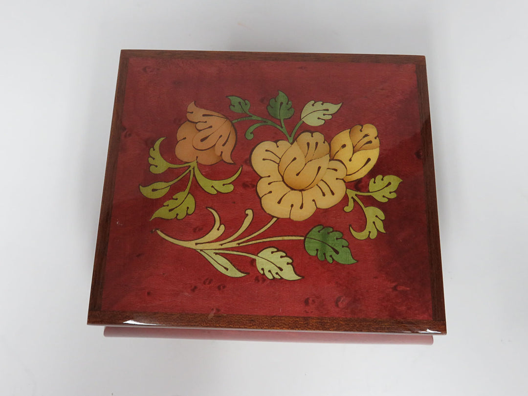 Lacquered Dark Pink Box