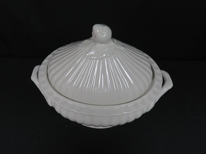Red-Cliff Soup Tureen