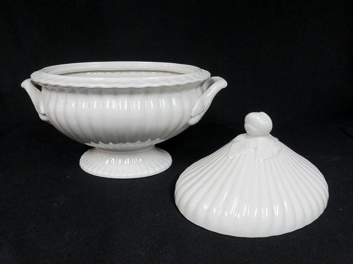 Red-Cliff Soup Tureen