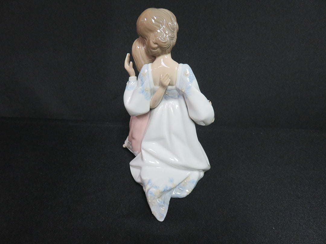 Lladró Figurine
