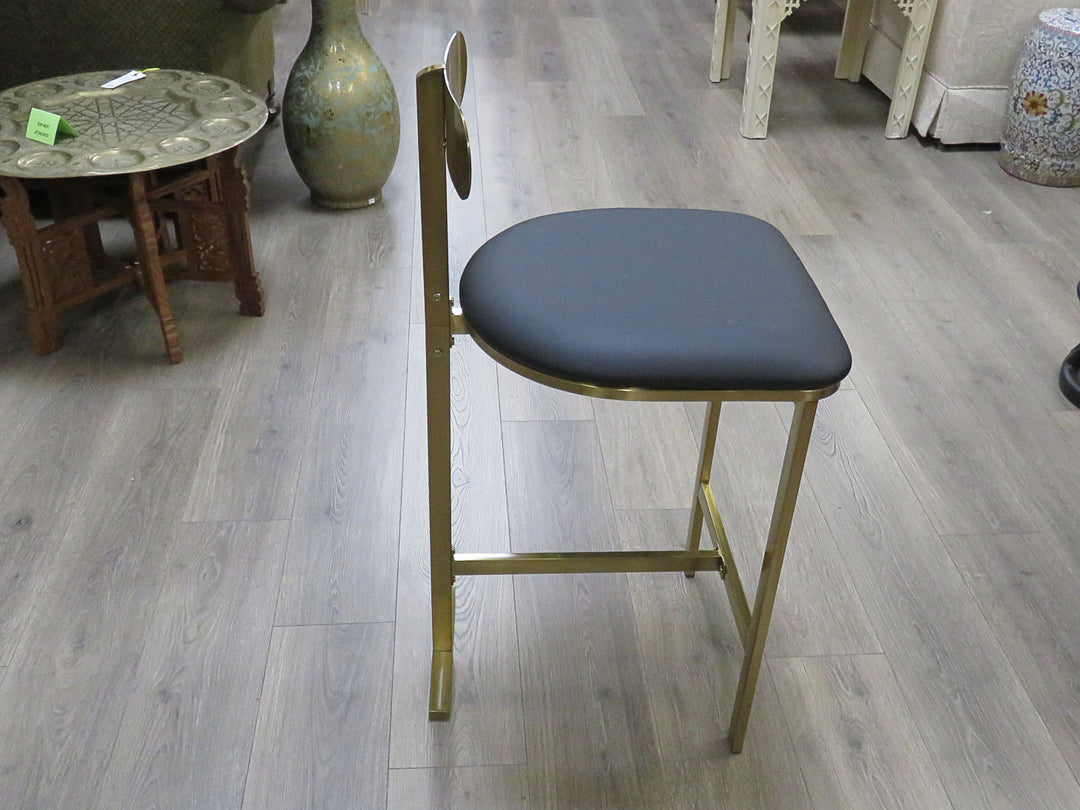 Contemporary Pill Counter Stool