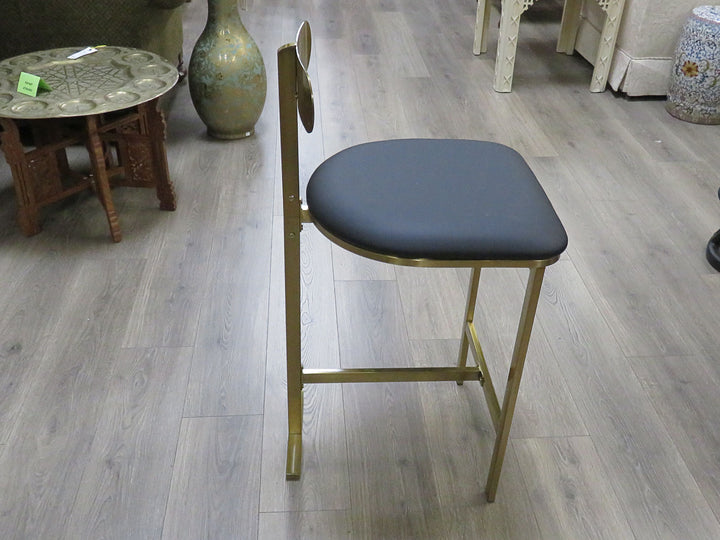 Contemporary Pill Counter Stool