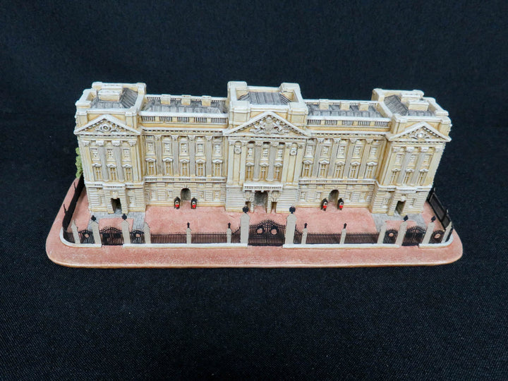 Lilliput Lane Buckingham Palace