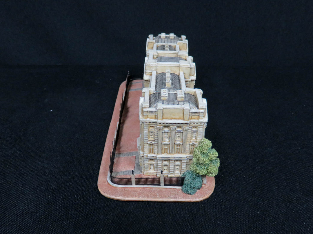 Lilliput Lane Buckingham Palace