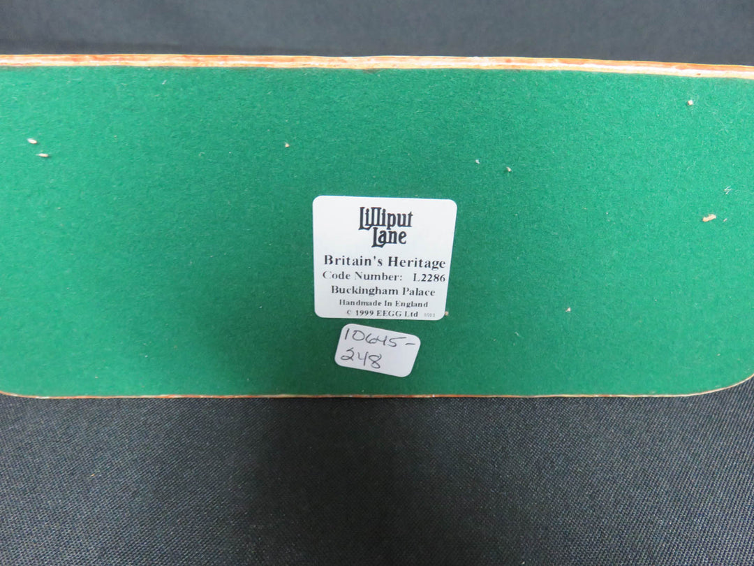 Lilliput Lane Buckingham Palace