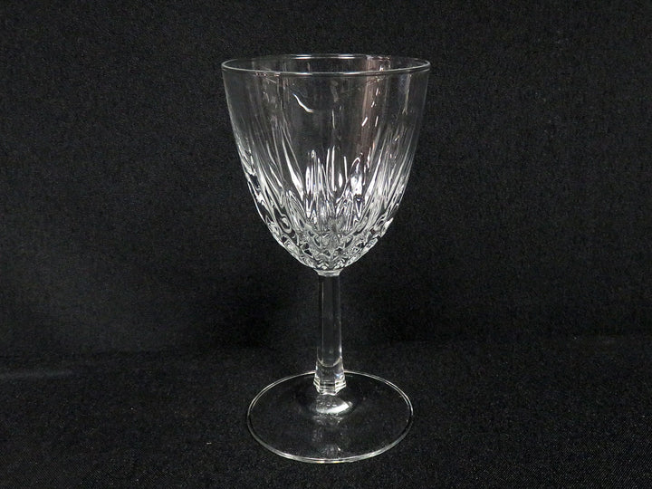 Studio Nova Wine Glasses