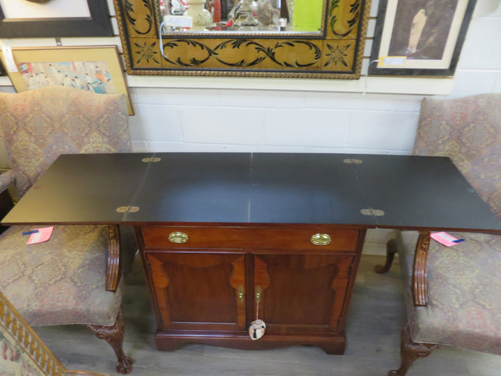 Thomasville Mahogany Server