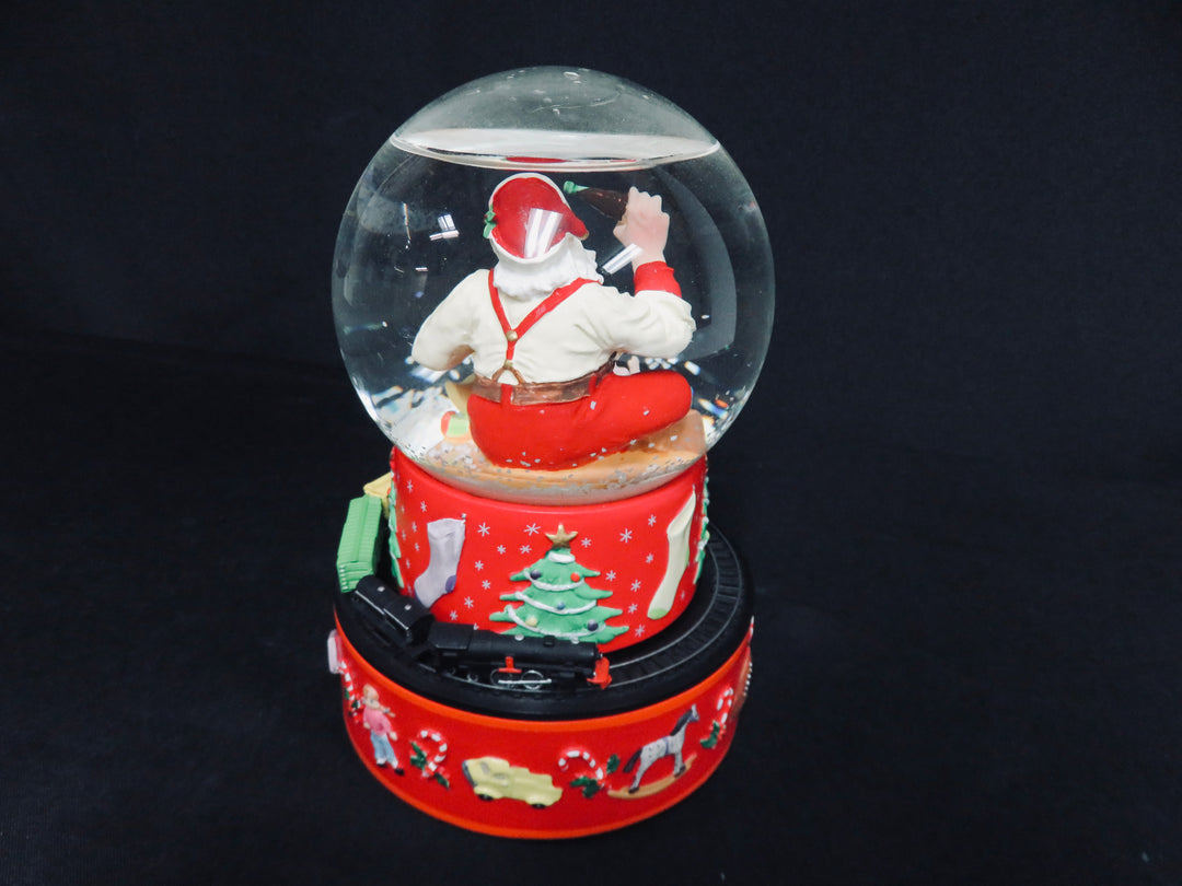 "Coca Cola" Santa Musical Snow Globe