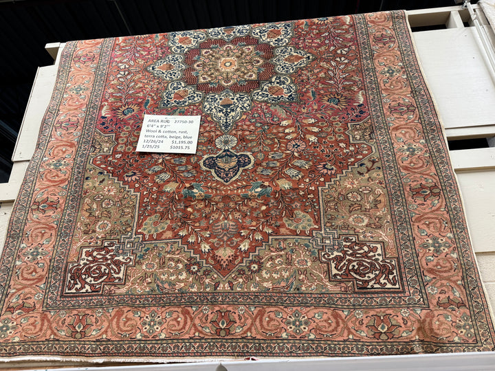 6'4" x 9'2" Kayseri Yun Area Rug