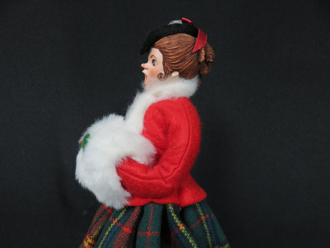 Simpich Christmas Caroler