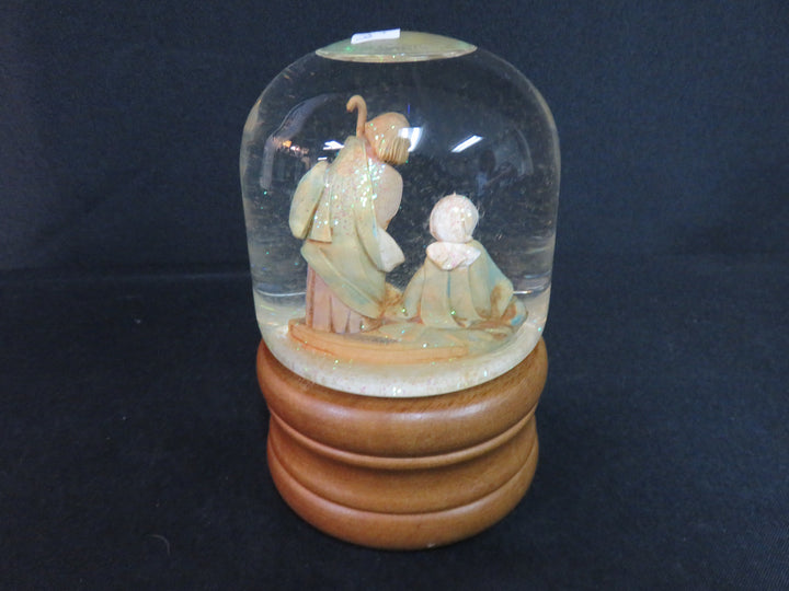 Fontanini Glitter Globe Music Box