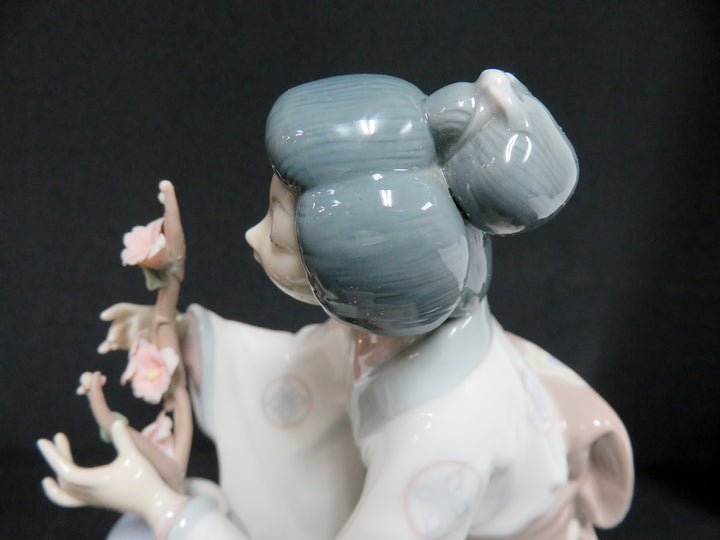 Lladró Figurine