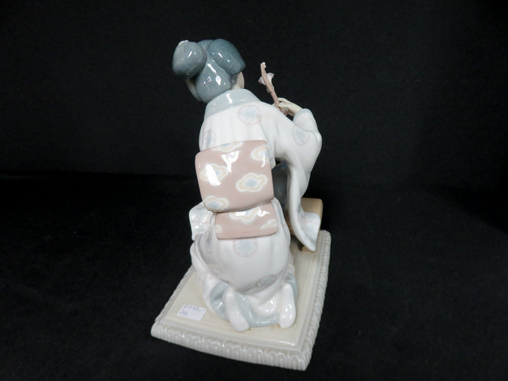 Lladró Figurine
