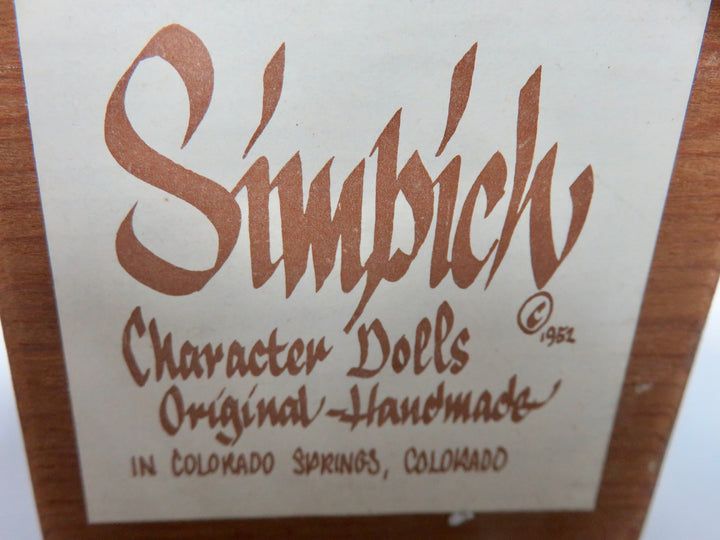 Simpich Christmas Caroler