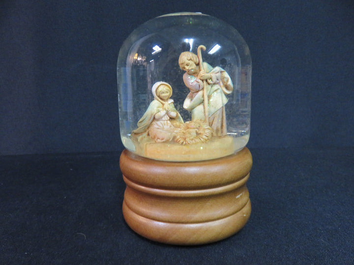 Fontanini Glitter Globe Music Box