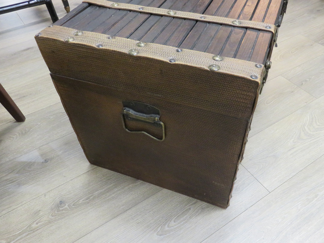 Antique Style Flat Top Trunk