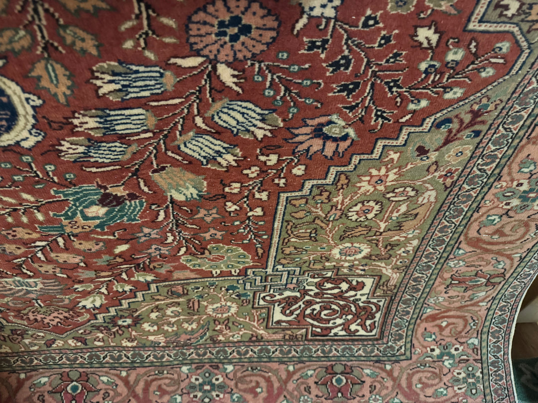 6'4" x 9'2" Kayseri Yun Area Rug