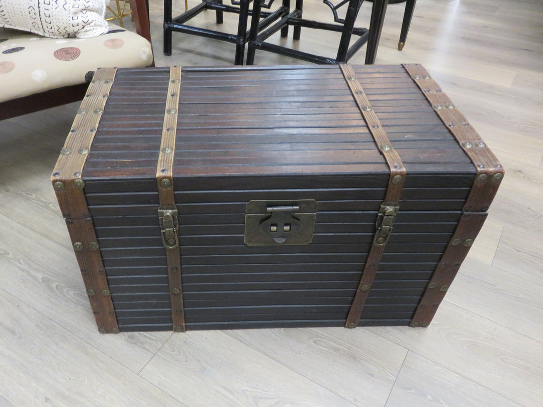 Antique Style Flat Top Trunk