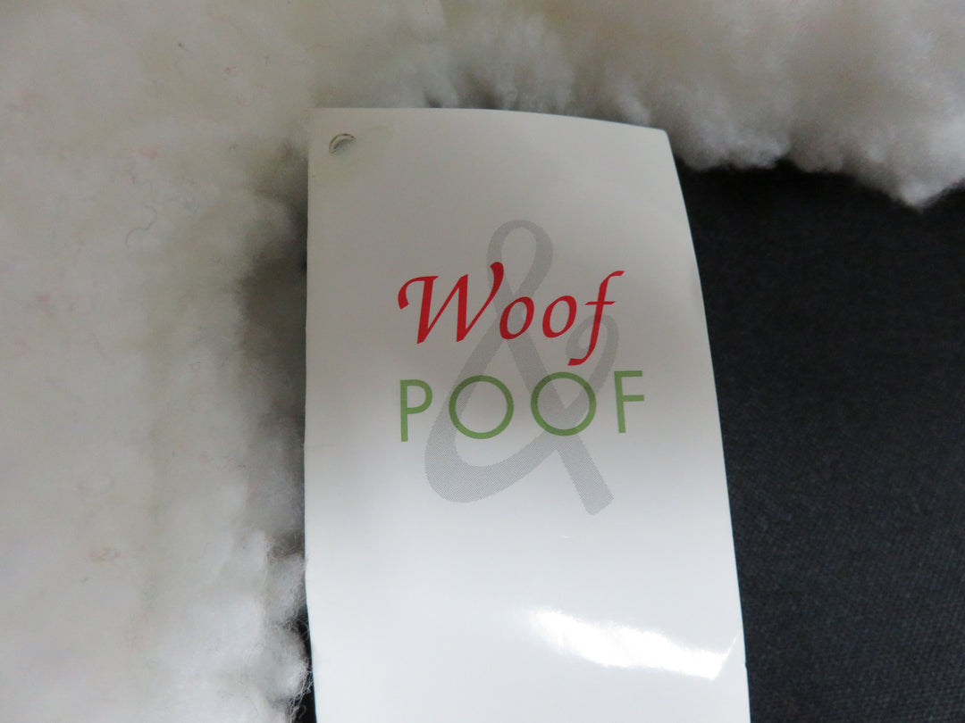 Woof & Poof Musical Shelf Sitter