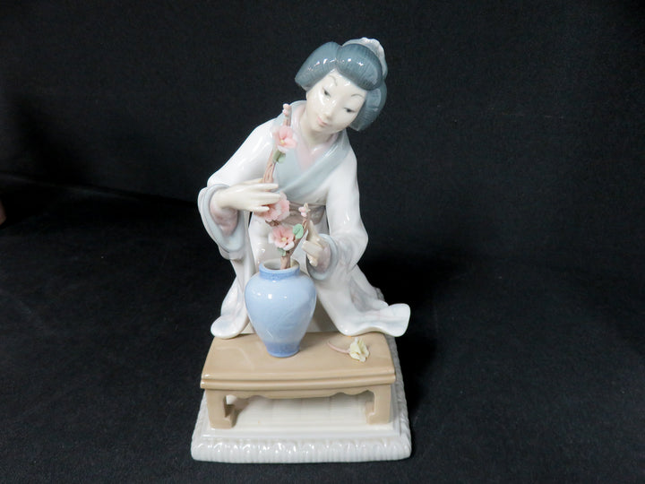 Lladró Figurine