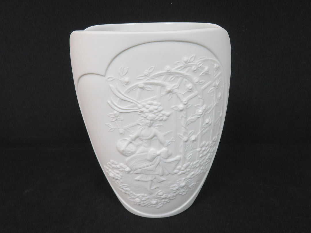 Kaiser Bisque Vase