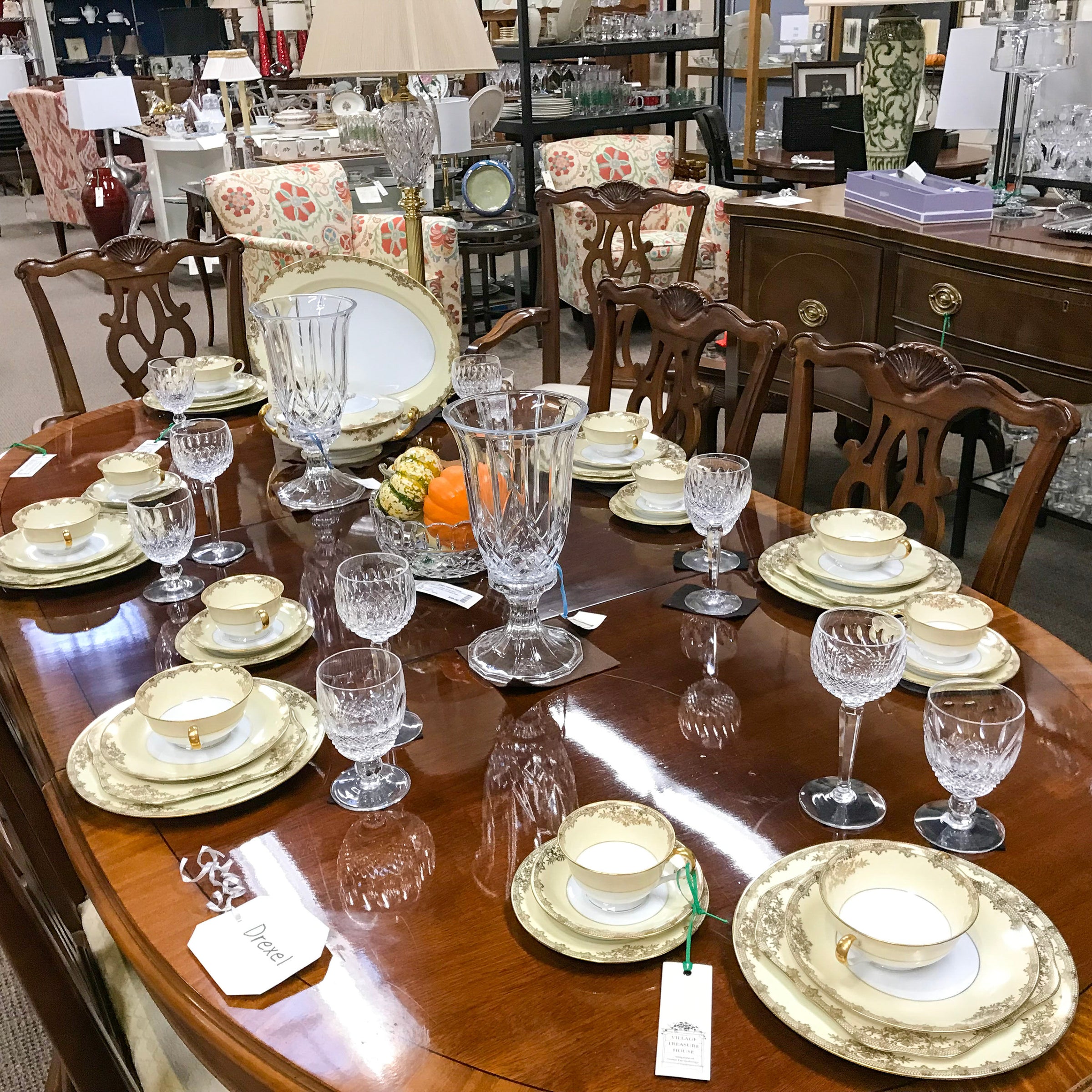 image.title Glenview’s Village Treasure House