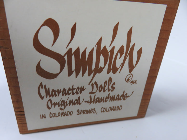 Simpich Christmas Caroler