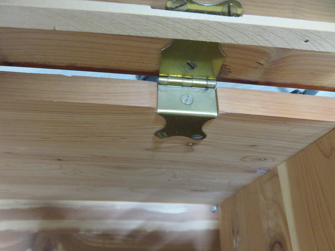 Red Cedar Lockable Chest
