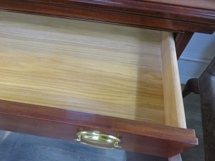 Thomasville Mahogany Server