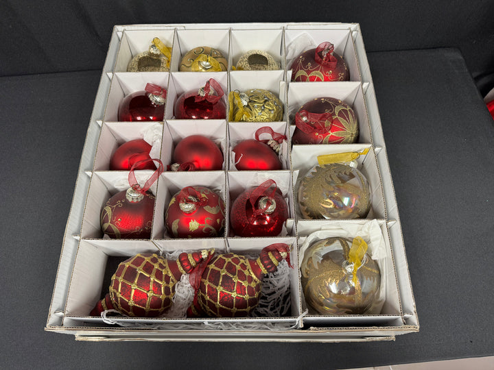 Frontgate Christmas Ornament Set