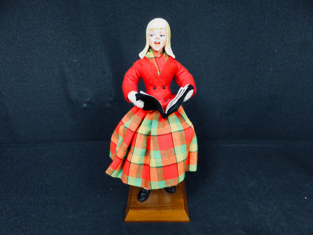 Simpich Christmas Caroler